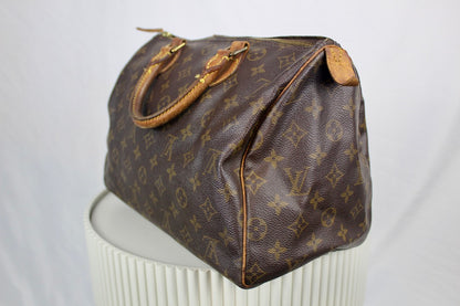 Louis Vuitton Speedy 35