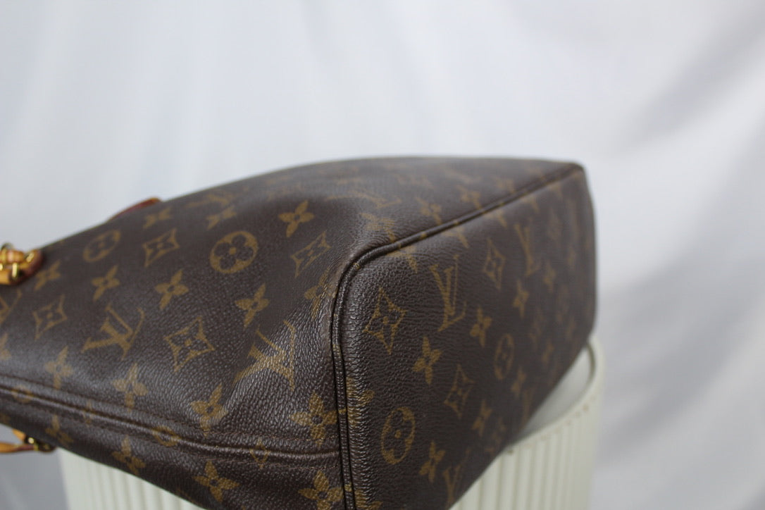 Louis Vuitton Neverfull PM