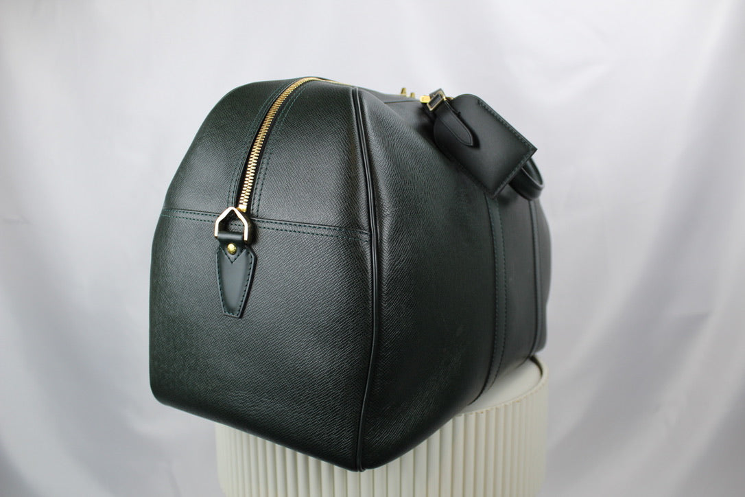 Louis Vuitton Taiga Kendall