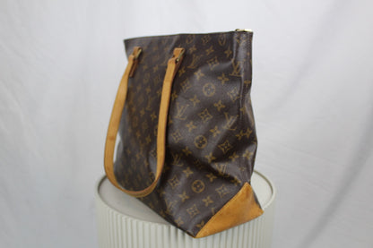Louis Vuitton Cabas Mezzo