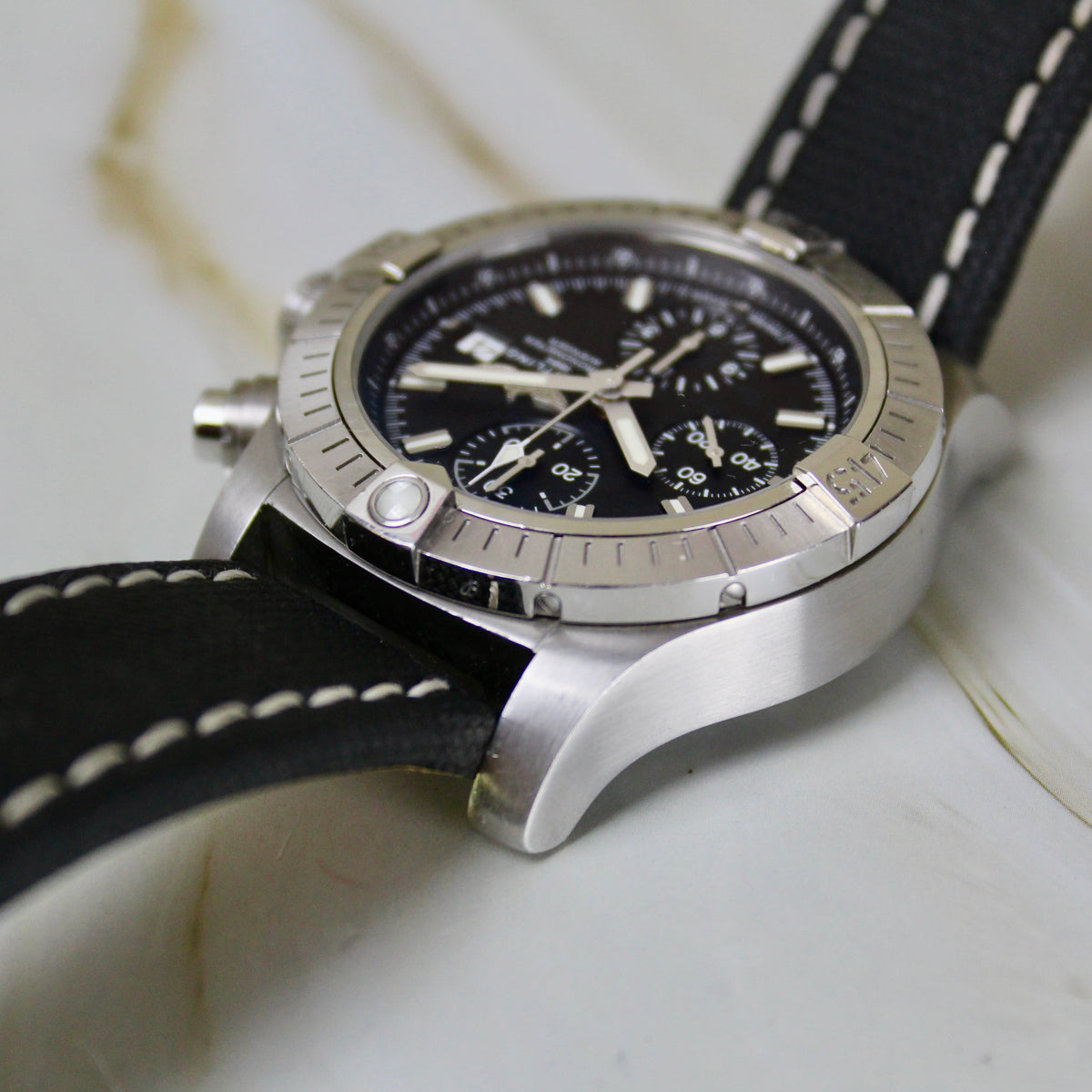 Breitling Avenger Chronograph - A13385
