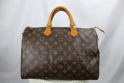 Louis Vuitton Speedy 35