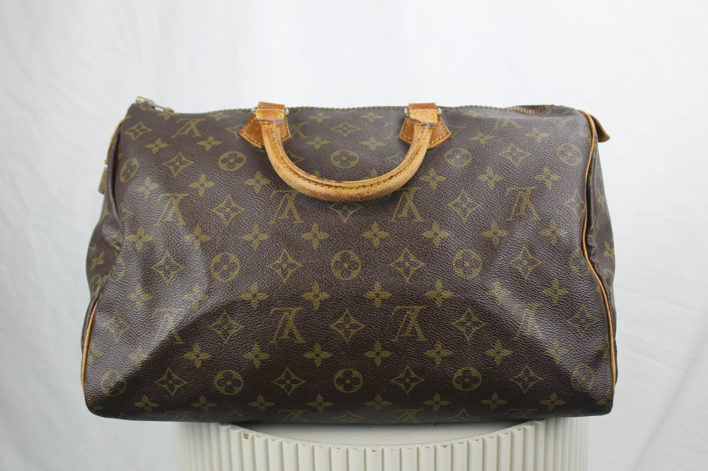 Louis Vuitton Speedy 35