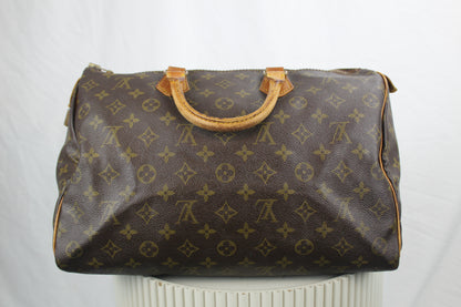 Louis Vuitton Speedy 35