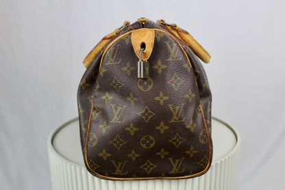 Louis Vuitton Speedy 30