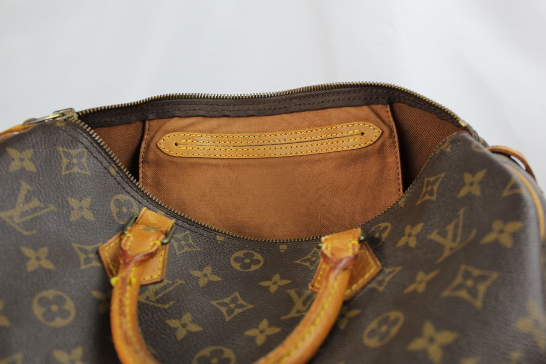Louis Vuitton Speedy 30