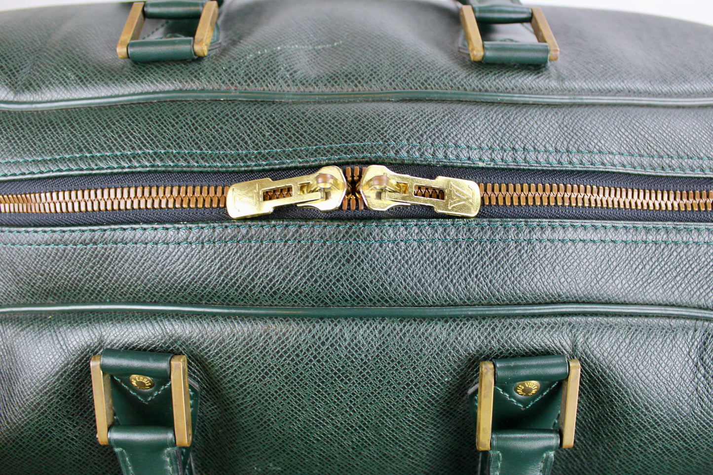 Louis Vuitton Kendall GM Taiga