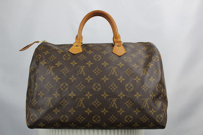 Louis Vuitton Speedy 35