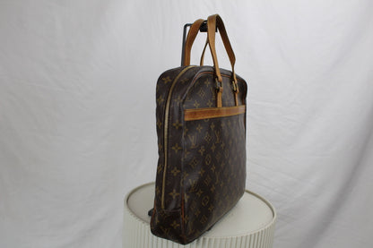 Louis Vuitton Porte Documents Pegase