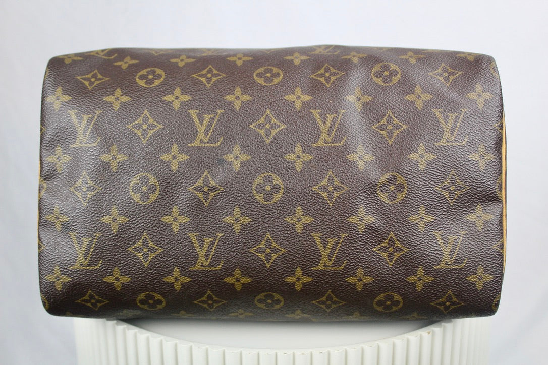 Louis Vuitton Speedy 30