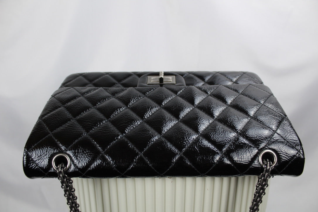 Chanel 2.55 Reissue