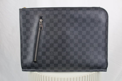 Louis Vuitton Poshe Documents