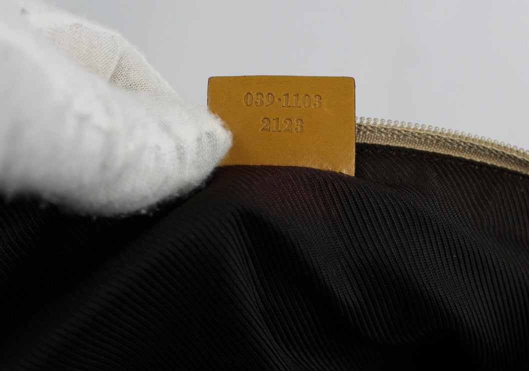 Gucci Boat Pochette