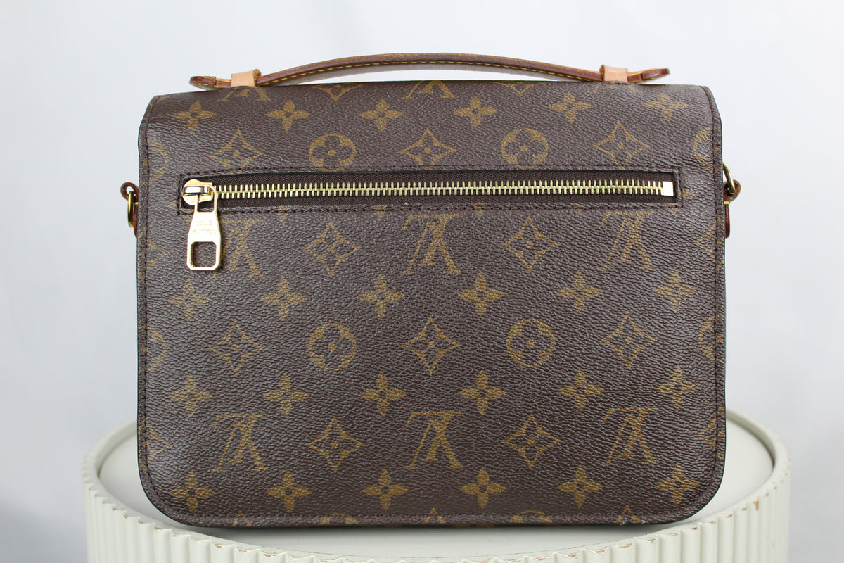 Louis Vuitton Pochette Metis MM