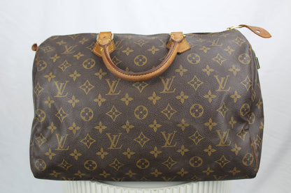 Louis Vuitton Speedy 35