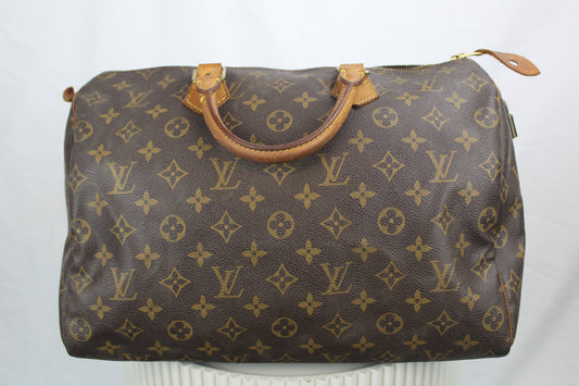 Louis Vuitton Speedy 35