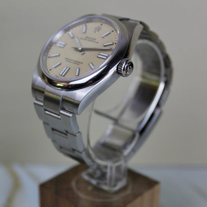 Rolex Oyster Perpetual - 134300