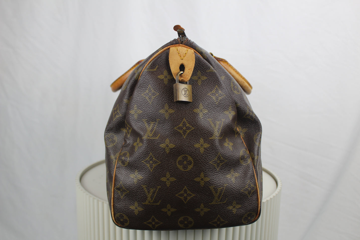 Louis Vuitton Speedy 35