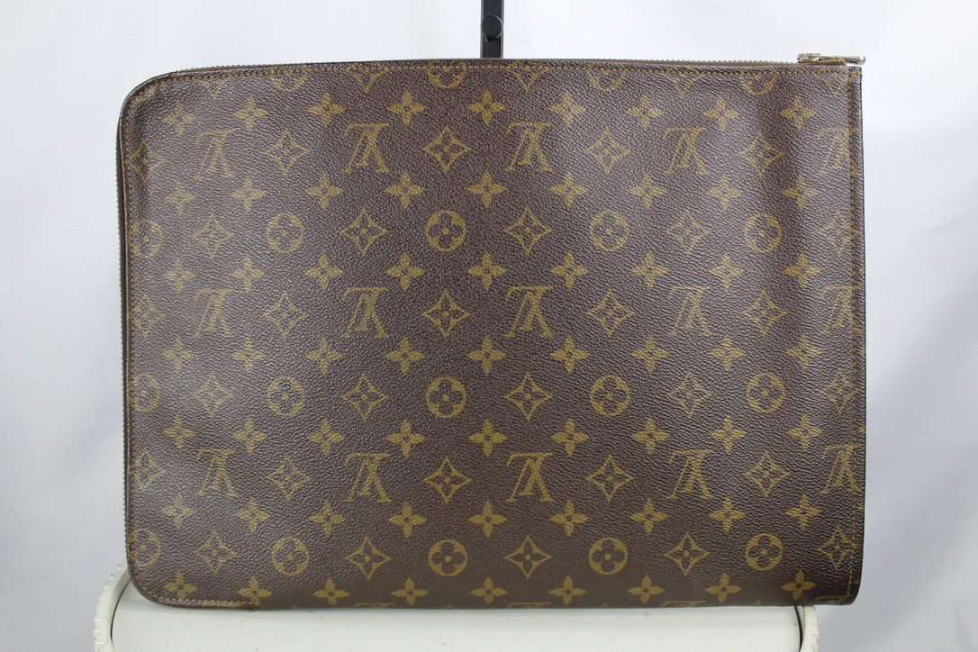 Louis Vuitton Pochette Documents