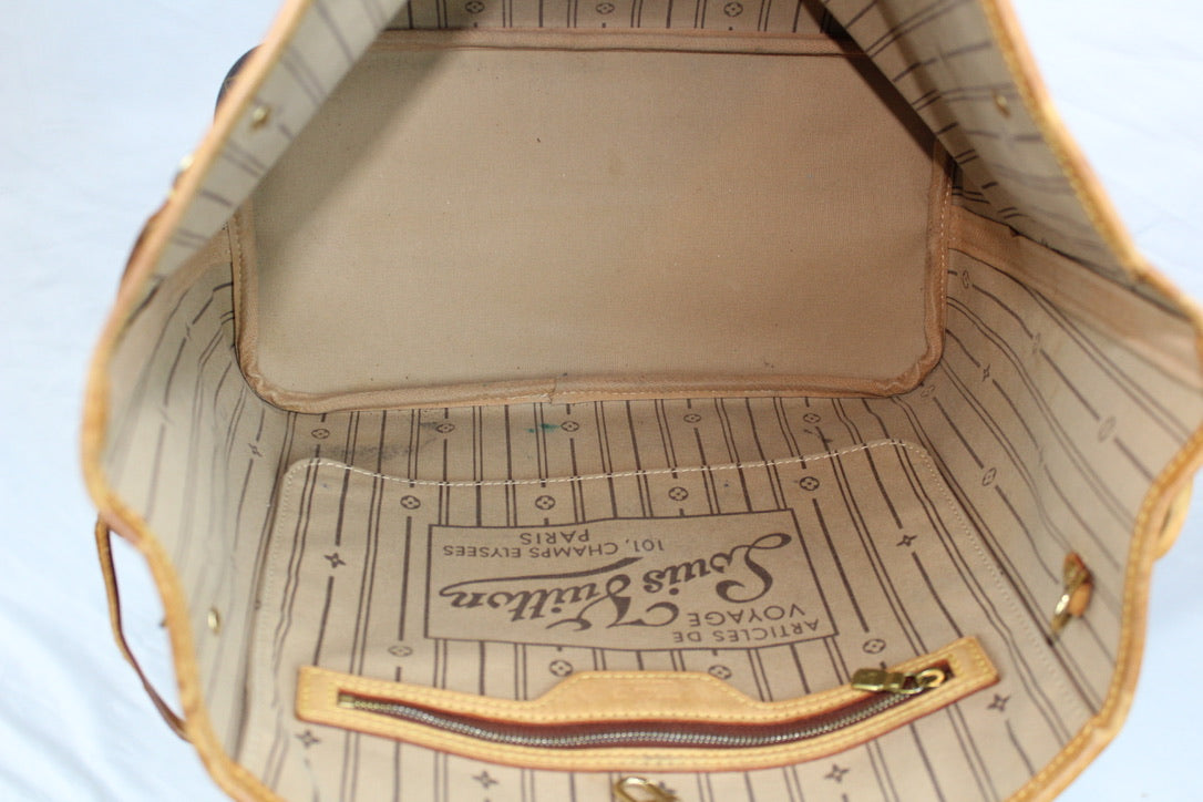 Louis Vuitton Neverfull MM