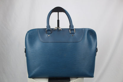 Louis Vuitton Porte Documents Azure Blue