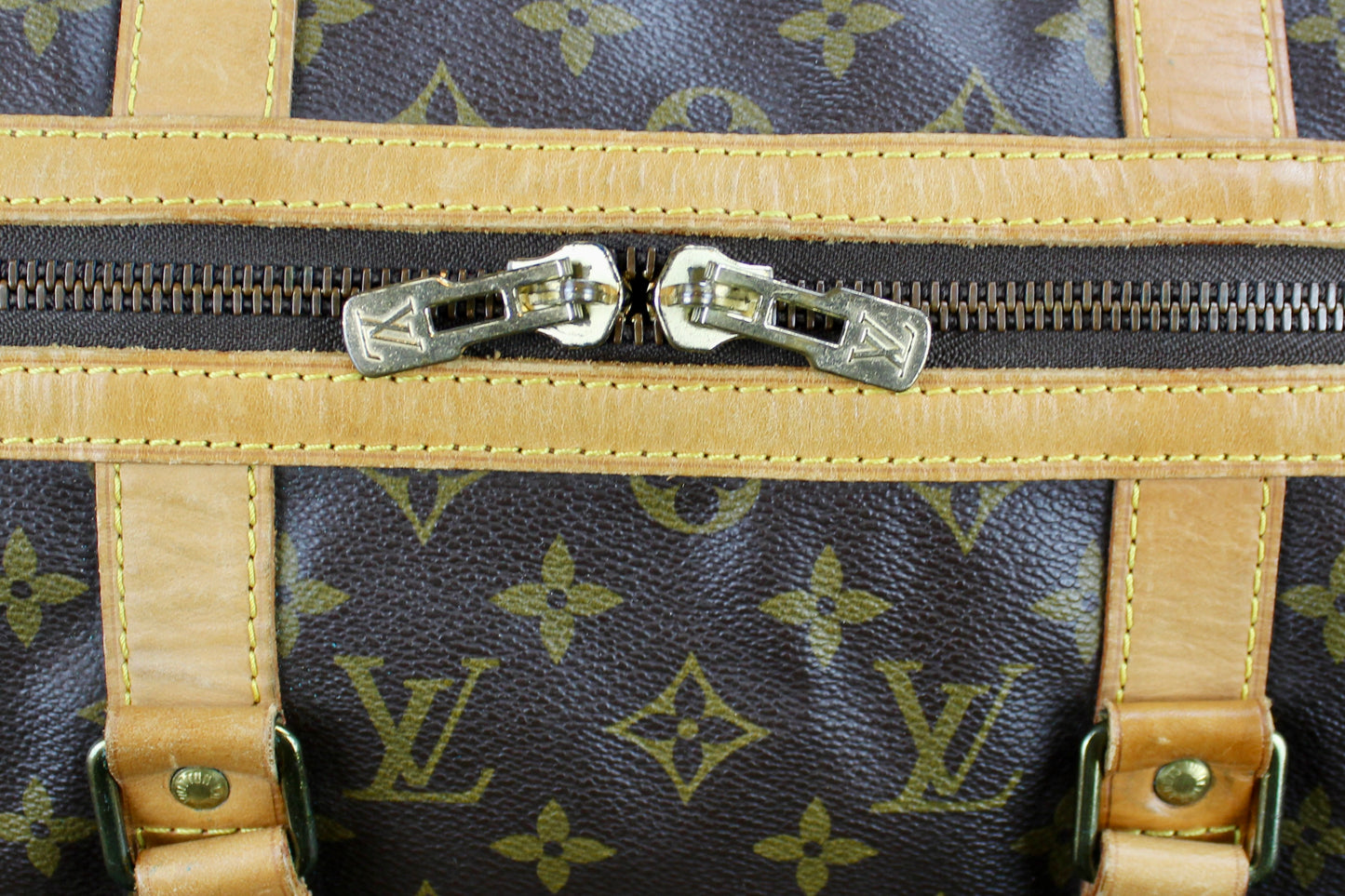 Louis Vuitton Sac Souple 45
