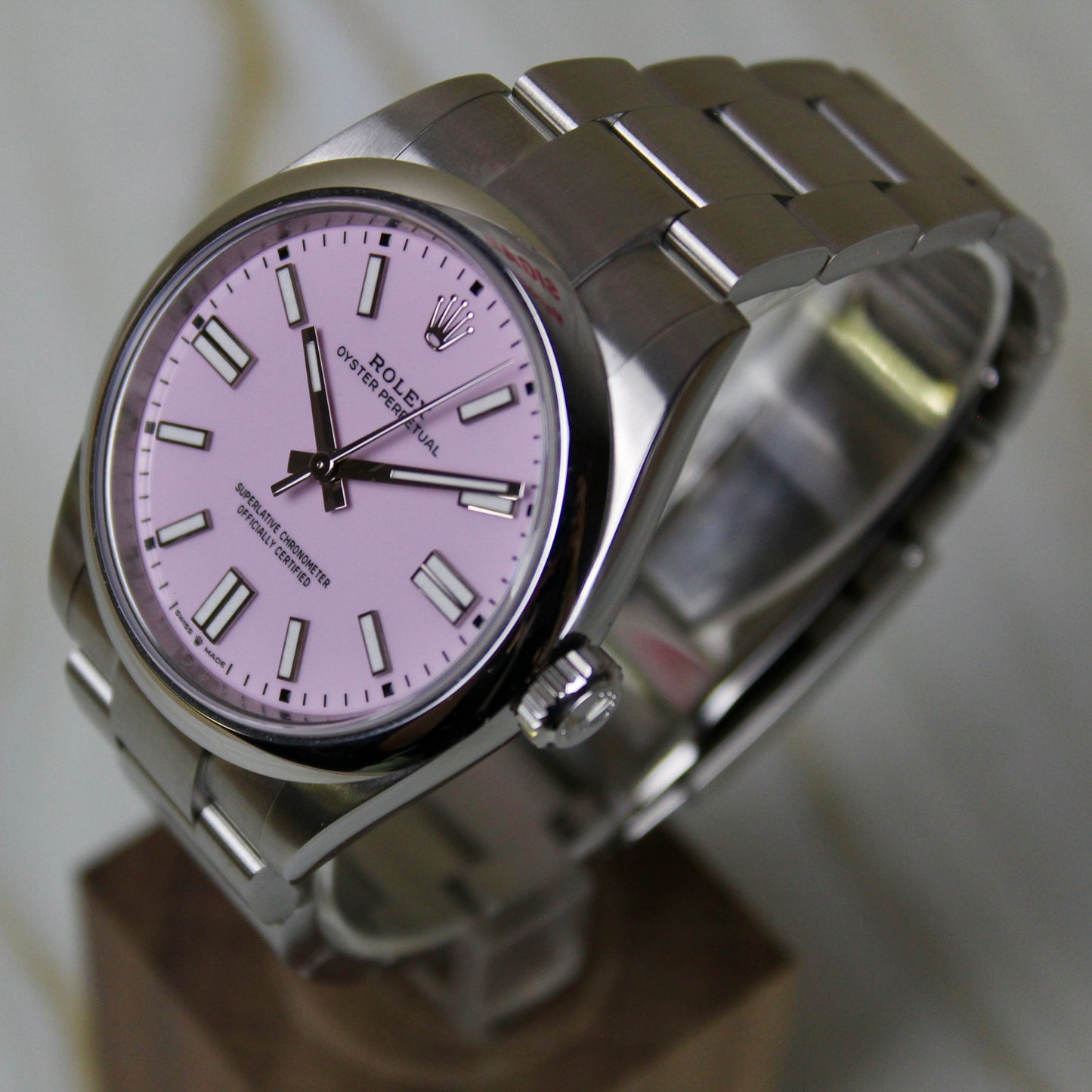 Rolex Oyster Perpetual 41 - 134300 - Candy Pink