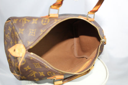 Louis Vuitton Speedy 30