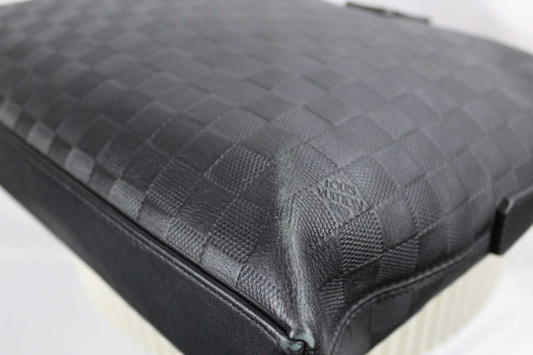 Louis Vuitton Porte Documents Voyage Onyx
