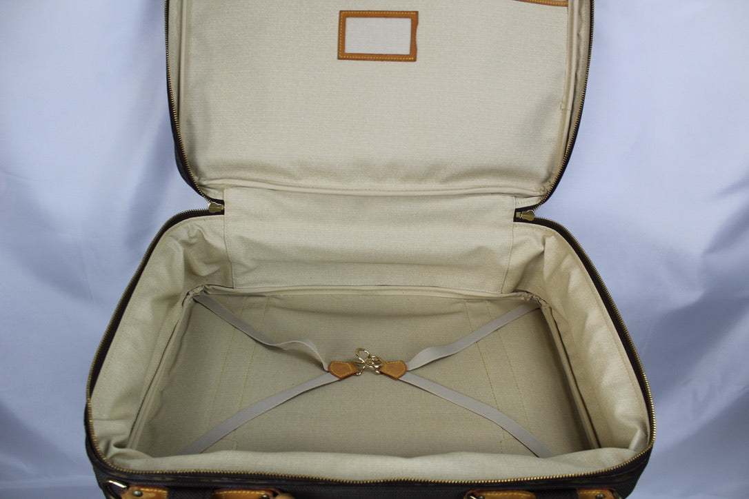 Louis Vuitton Satellite 53
