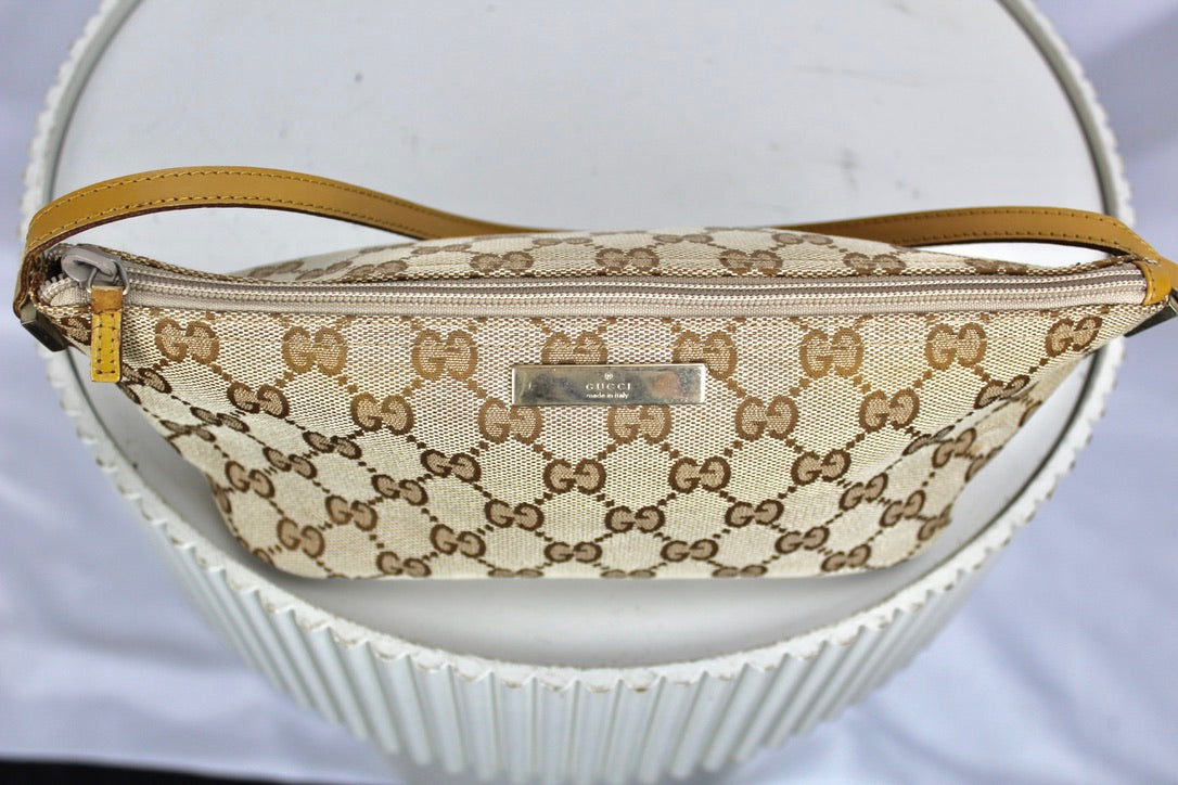 Gucci Boat Pochette