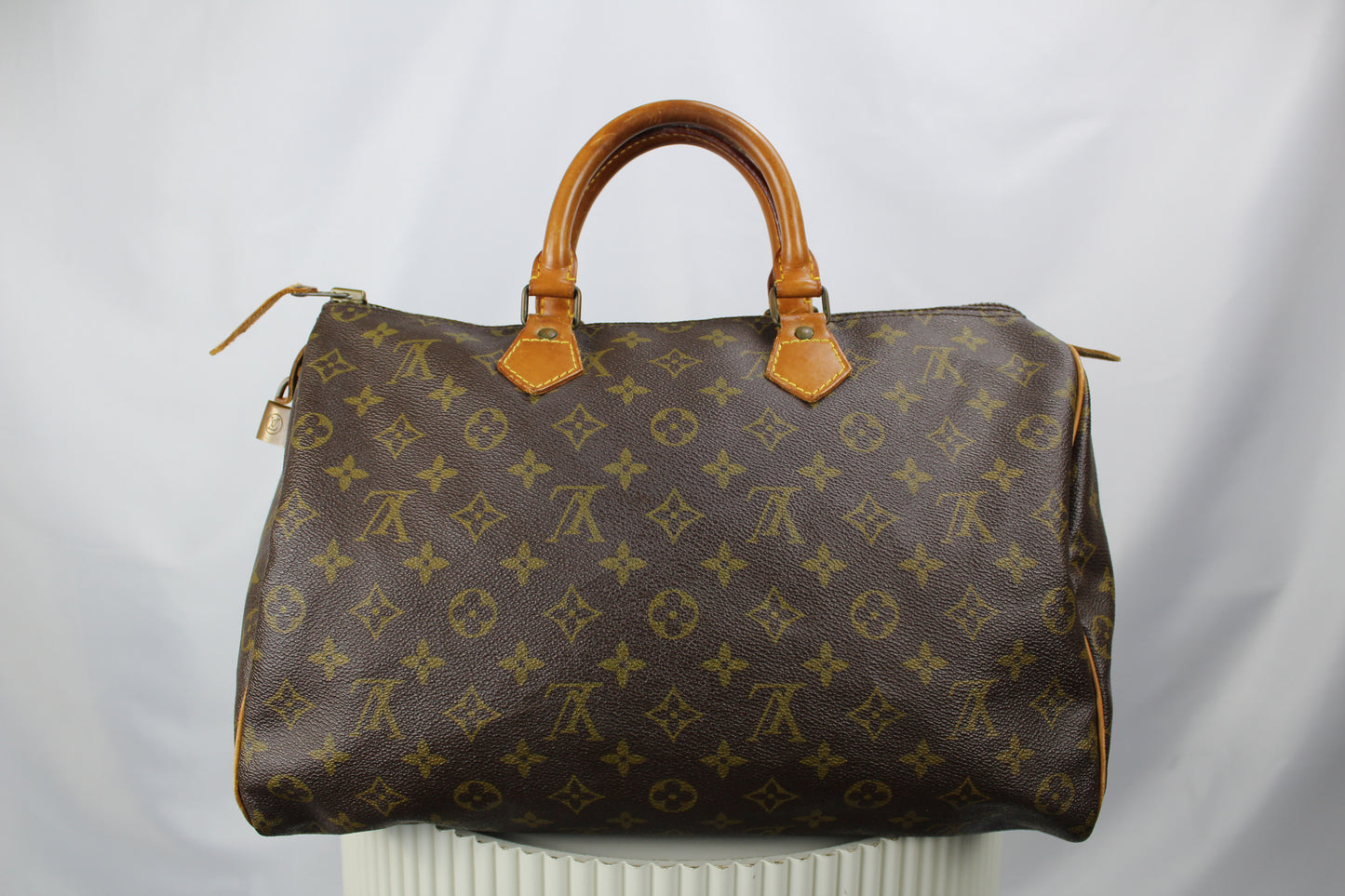 Louis Vuitton Speedy 35