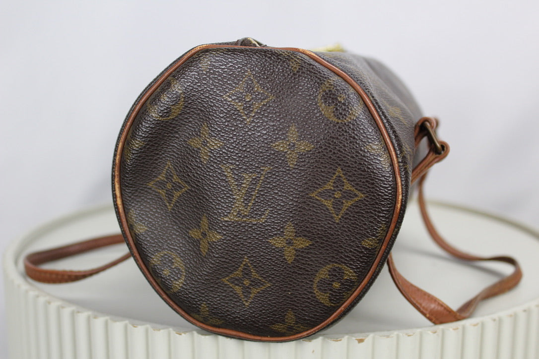 Louis Vuitton Papillon 26
