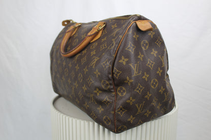 Louis Vuitton Speedy 35