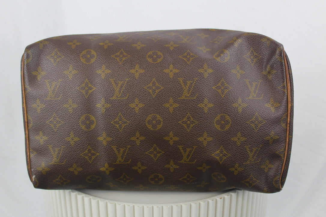 Louis Vuitton Speedy 30