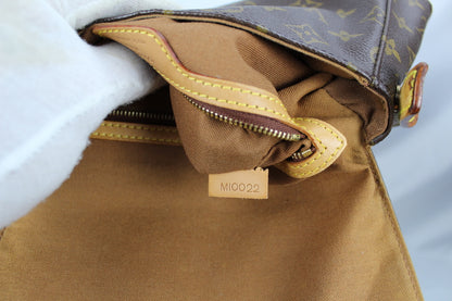Louis Vuitton Mini Looping