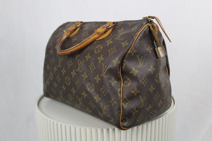 Louis Vuitton Speedy 30