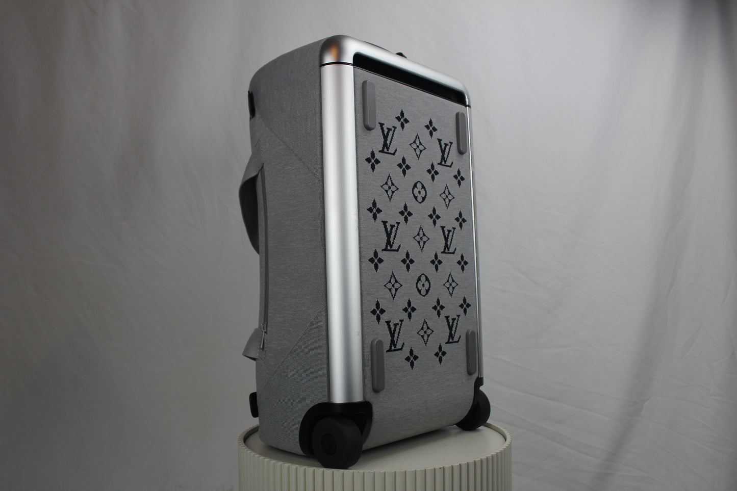 Louis Vuitton Horizon Soft Limited Edition