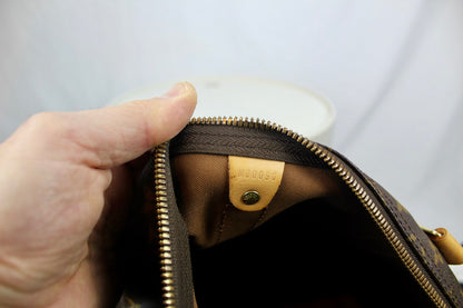 Louis Vuitton Keepall 55 Bandouliere