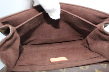 Louis Vuitton Pochette Metis MM