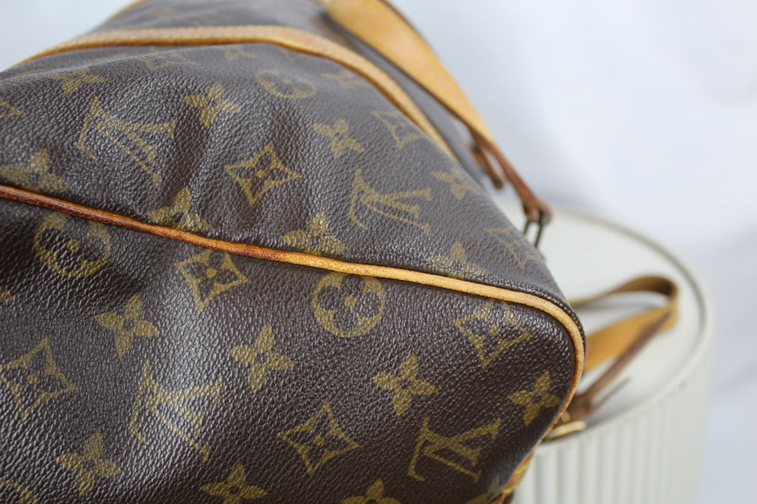 Louis Vuitton Sac Souple 35