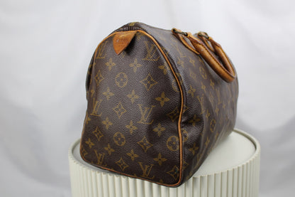 Louis Vuitton Speedy 30