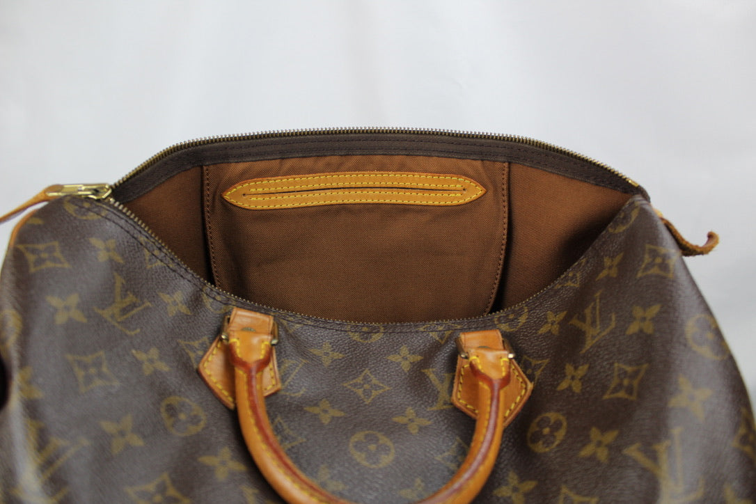 Louis Vuitton Speedy 35