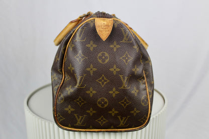 Louis Vuitton Speedy 30