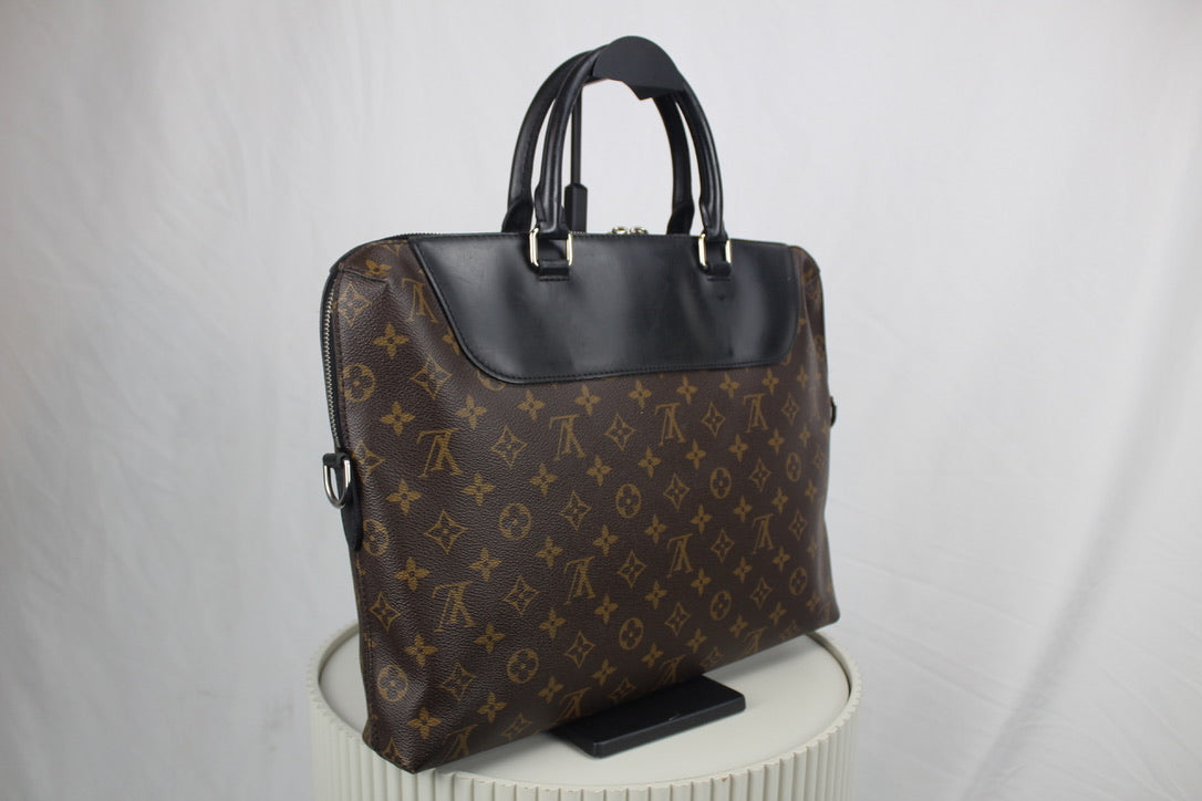 Louis Vuitton Porte Documents Macassar