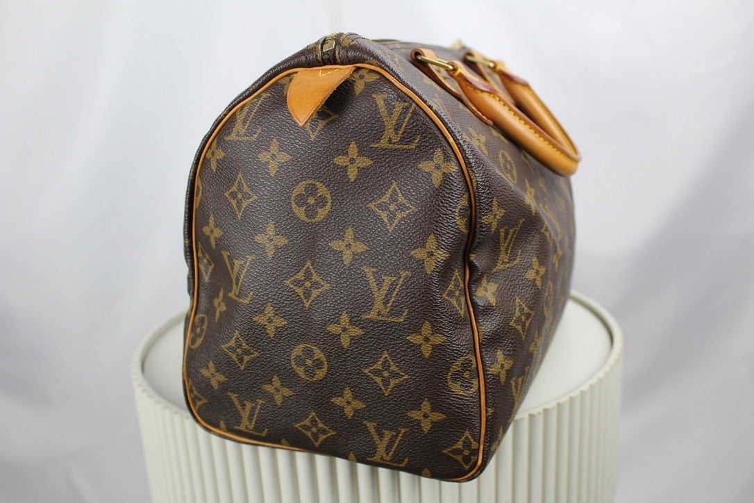Louis Vuitton Speedy 30