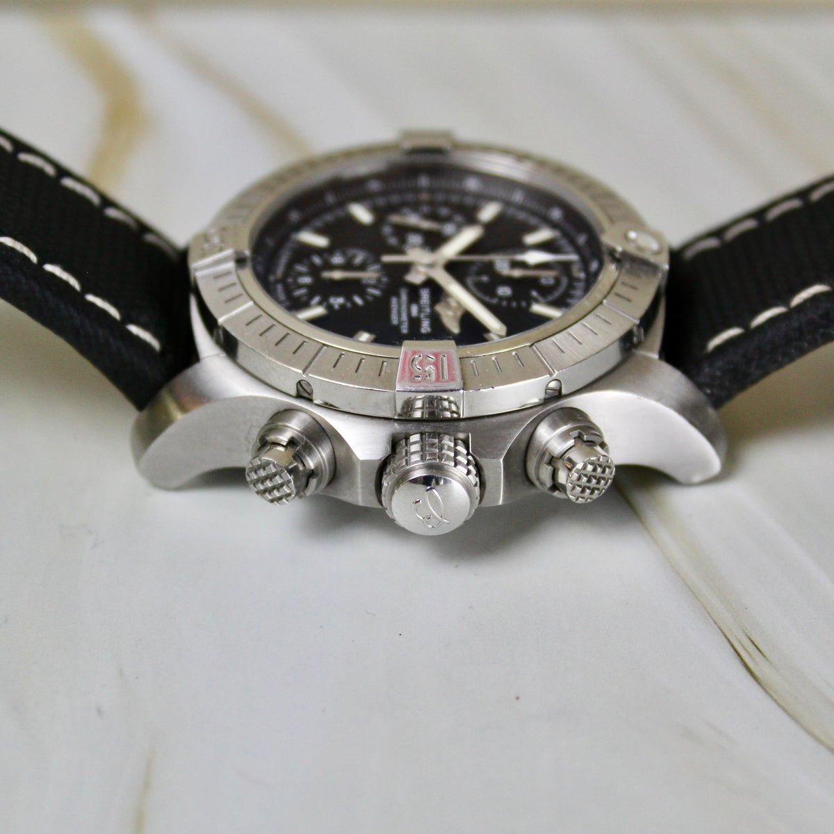 Breitling Avenger Chronograph - A13385
