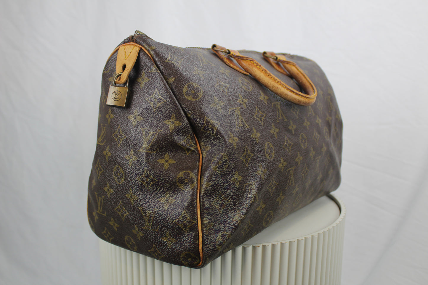 Louis Vuitton Speedy 35