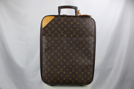 Louis Vuitton Pegasé 45