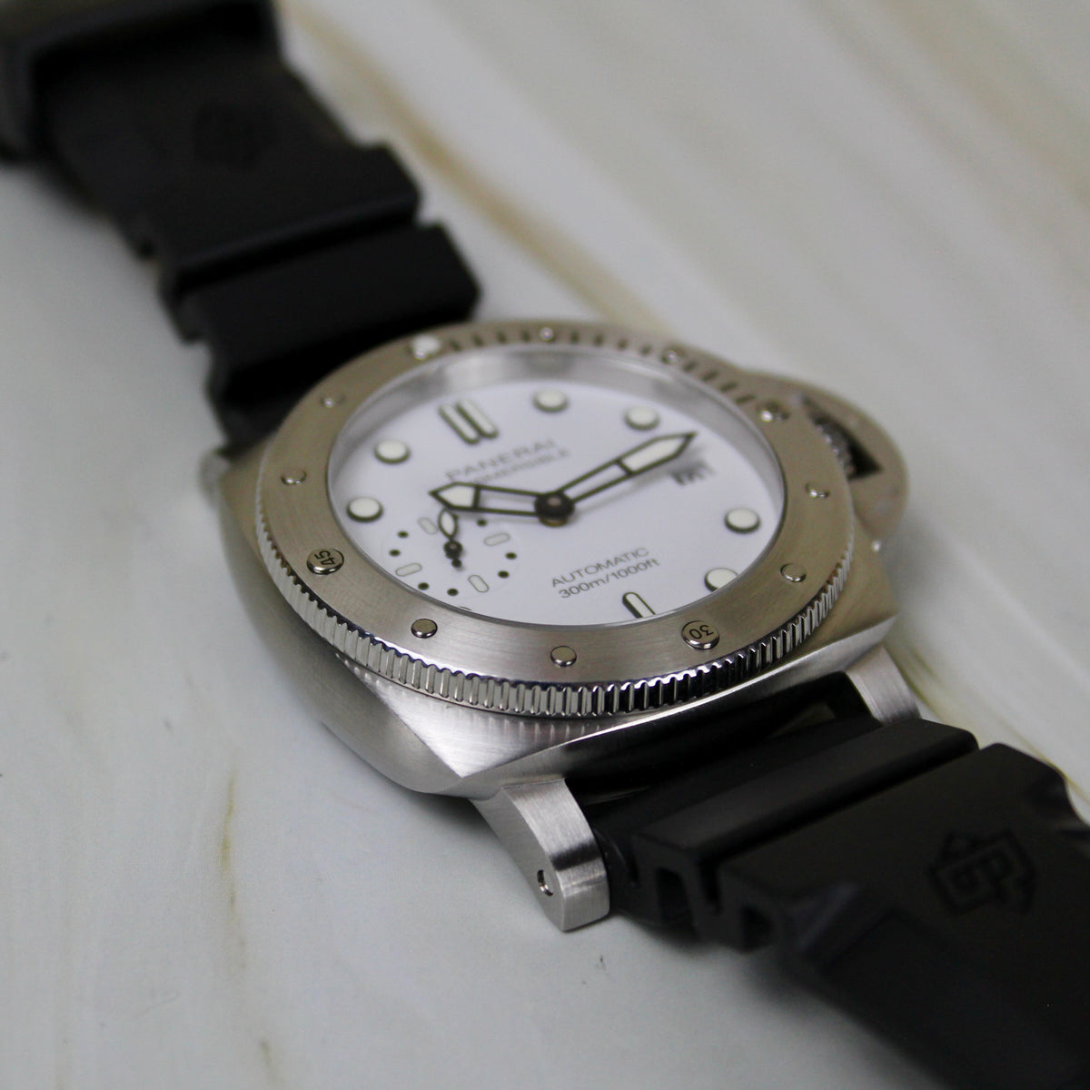 Panerai Luminor Submersible - PAM02223